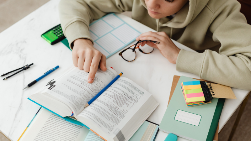 Top des 5 conseils pour se préparer aux examens avec Icademie