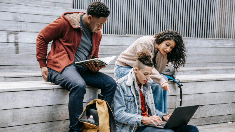 BTS et Bac+2 : options disponibles hors Parcoursup