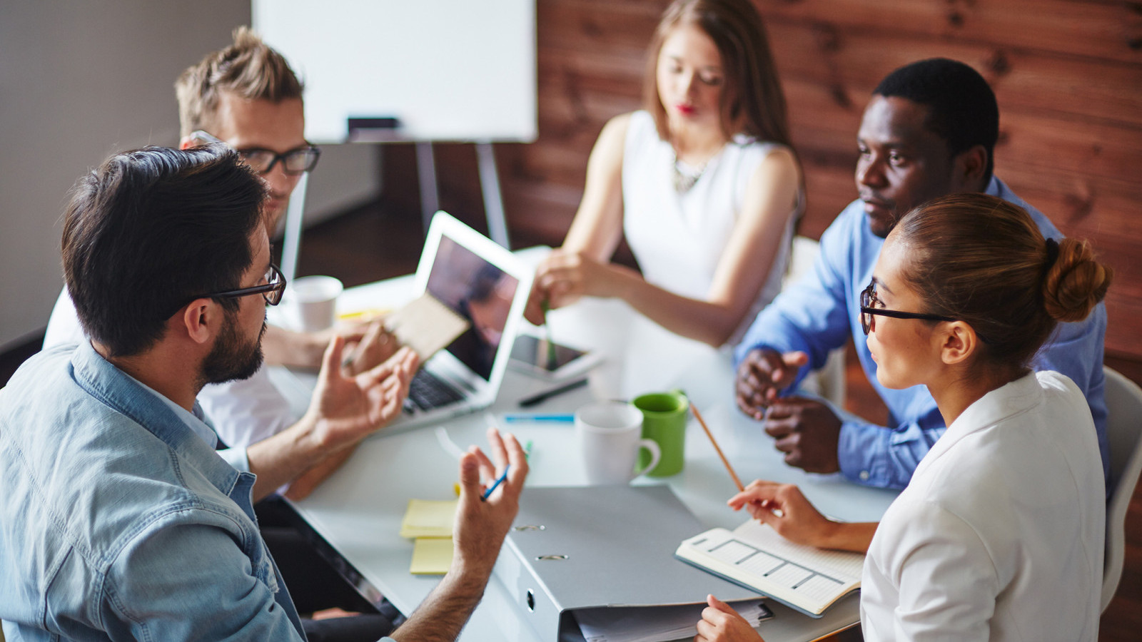 Bloc Accompagner les personnes dans leur parcours d’insertion sociale et professionnelle